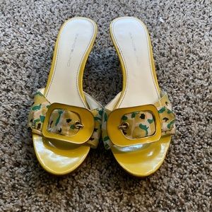 Bandolino heels- yellow and green, size 8.5